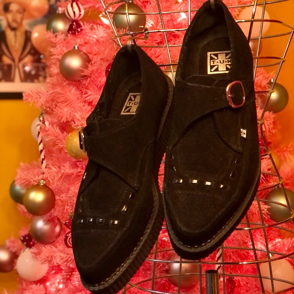 🖤☃️🖤FROSTY’S T.U.K CREEPERS🖤☃️🖤

NEW-NEVER BEEN WORN